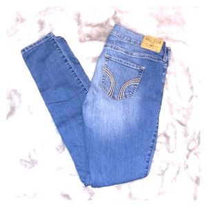Hollister Super Skiny Jeans Size 5 Short